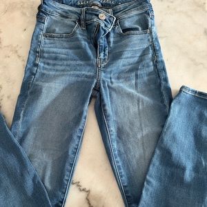 American Eagle high rise jegging size 2 short